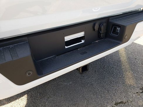 New 2025 Ford F150 XLT w/ Equipment Group 302A MID image 26