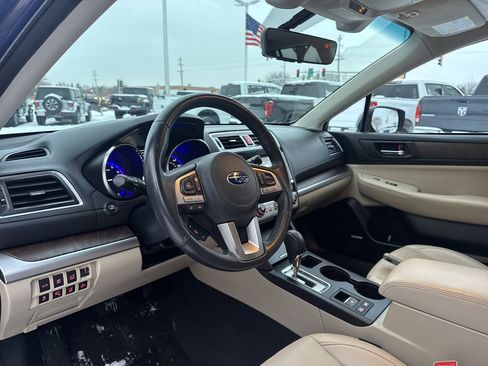 Used 2017 Subaru Outback 2.5i Limited image 17