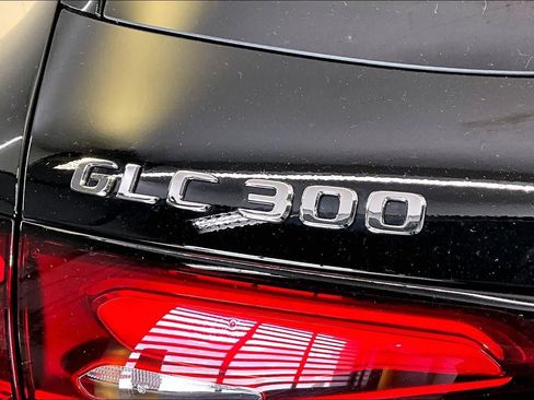 Certified 2026 Mercedes-Benz GLC 300 4MATIC image 33
