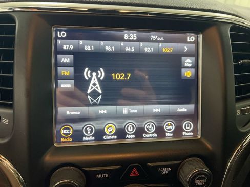 Used 2018 Jeep Grand Cherokee Altitude AWD/4WD image 13