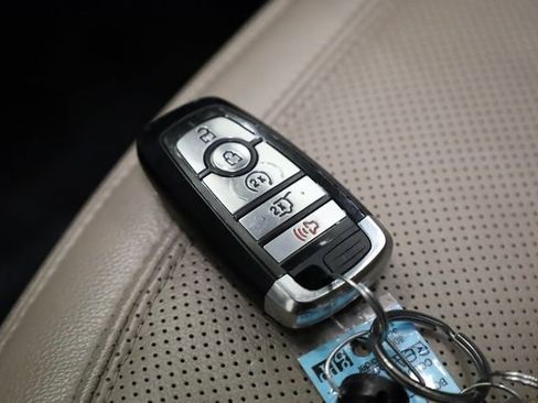 Used 2024 Ford Expedition Max Limited image 38