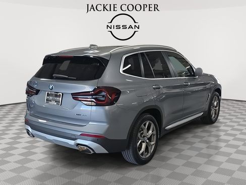Used 2023 BMW X3 xDrive30i w/ Premium Package image 5