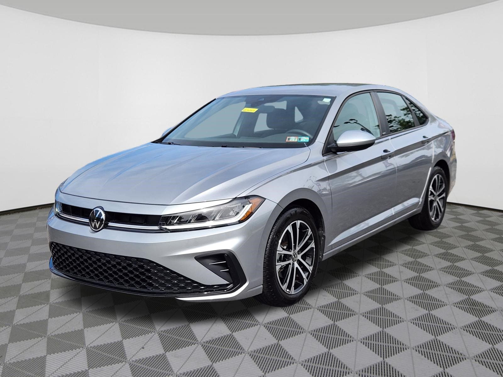 Certified 2026 Volkswagen Jetta Sport FWD image 2