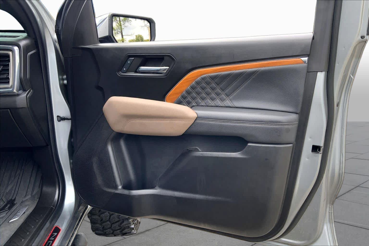 Used 2024 GMC Canyon Denali AWD/4WD image 23
