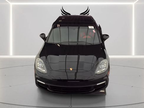 Used 2020 Porsche Panamera AWD/4WD image 2
