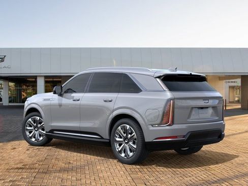 Certified 2026 Cadillac Escalade IQ Luxury 2 w/ LPO, Radiant Package AWD/4WD image 3