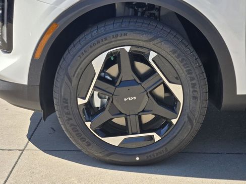New 2026 Kia Sportage S AWD/4WD image 9