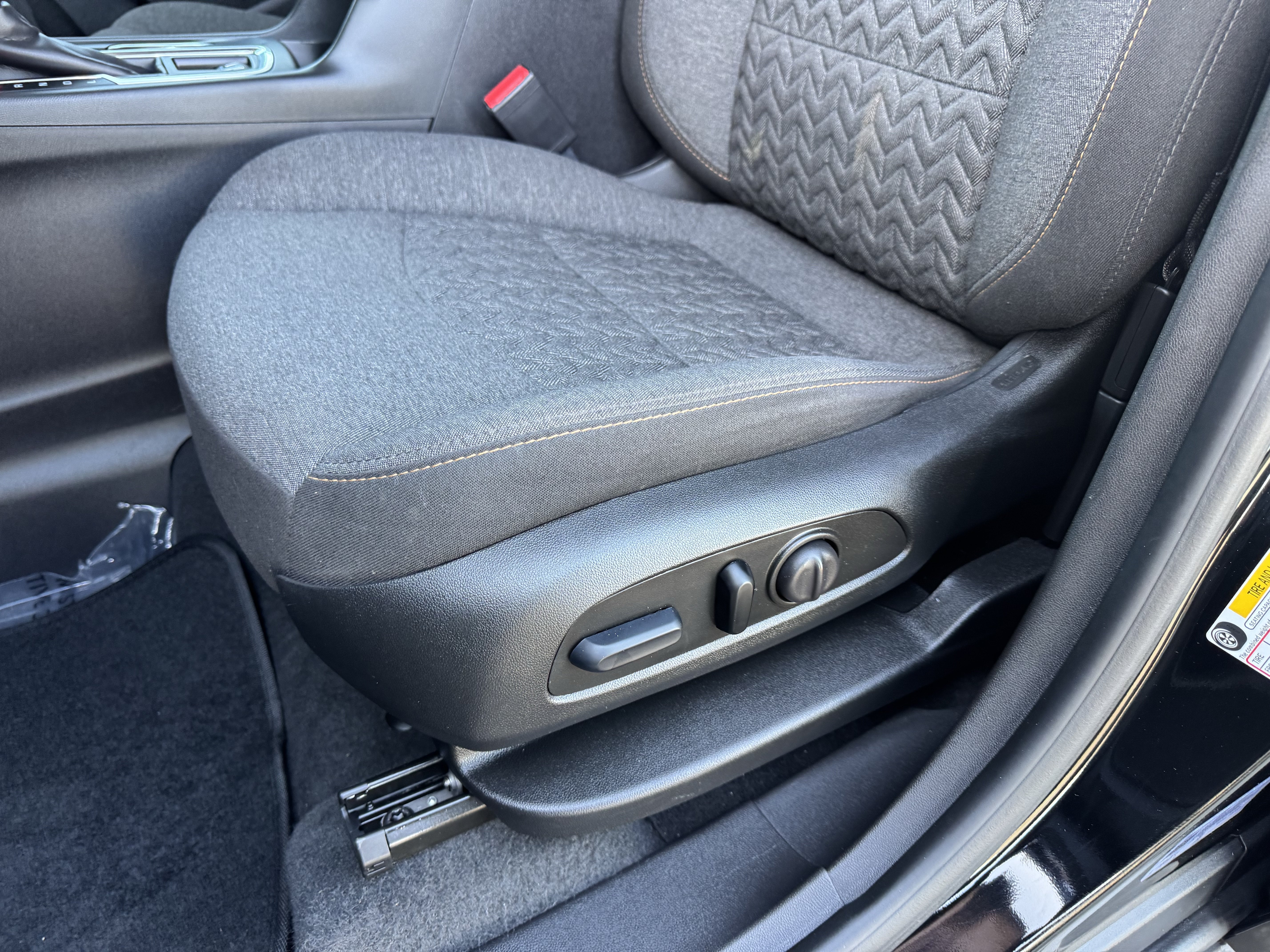 Certified 2023 Chevrolet Equinox LT AWD/4WD image 15