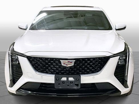 Used 2025 Cadillac CT5 Premium Luxury image 3