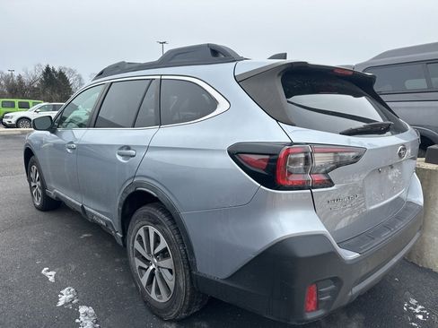 Used 2020 Subaru Outback Premium image 14