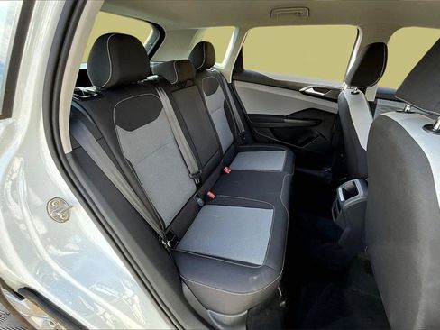 Used 2023 Volkswagen Taos S image 27