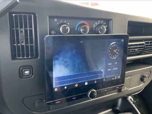Used 2019 Chevrolet Express 3500 LT w/ LT Preferred Equipment Group RWD image 15