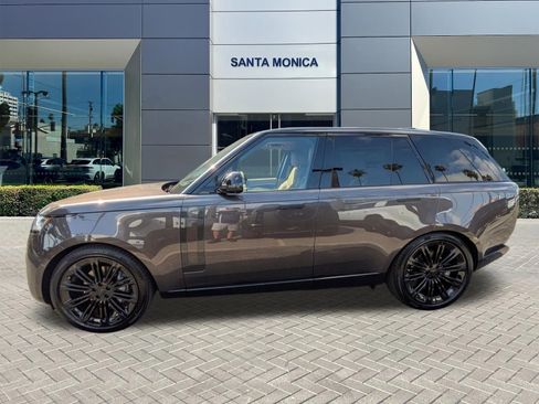 New 2026 Land Rover Range Rover SE AWD/4WD image 2