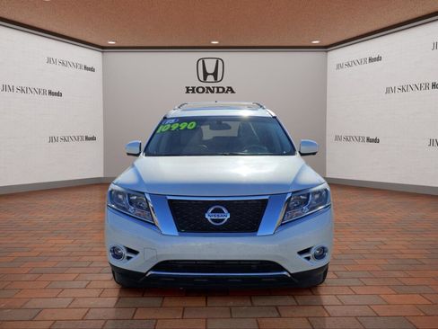 Used 2015 Nissan Pathfinder Platinum image 2