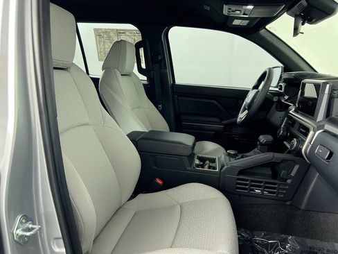 Used 2026 Toyota 4Runner SR5 RWD image 28