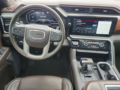 Used 2022 GMC Sierra 1500 Denali w/ Denali Reserve Package image 30