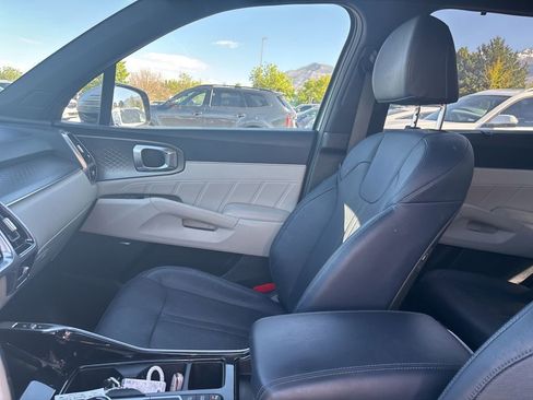 Certified 2023 Kia Sorento SX Prestige AWD/4WD image 5