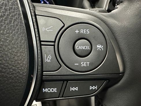 Used 2025 Toyota RAV4 XLE w/ Convenience Package image 20