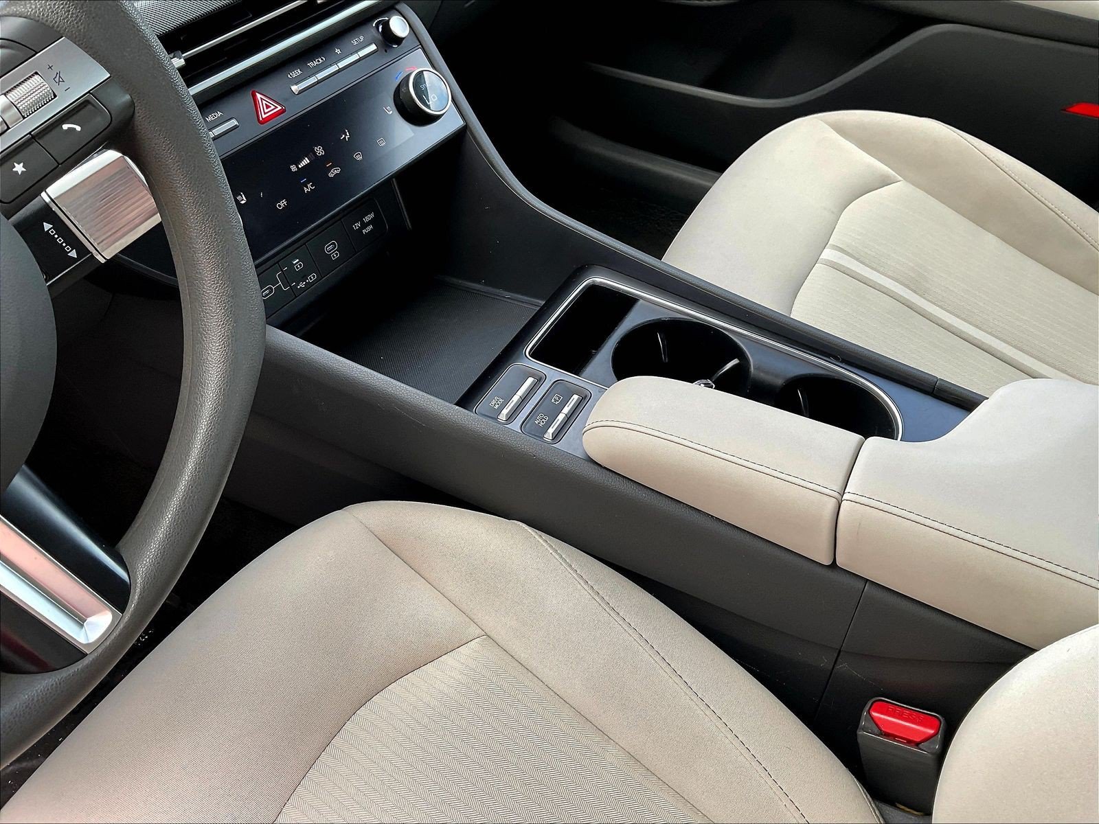 Used 2025 Hyundai Sonata SEL FWD image 18
