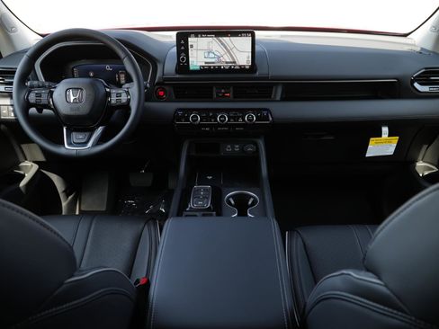 Used 2025 Honda Pilot Elite image 21