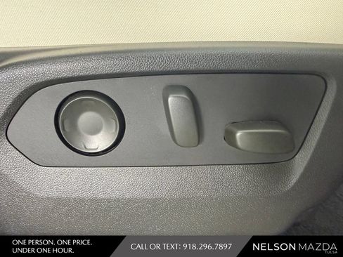 Used 2021 Buick Envision Avenir w/ Technology Package II FWD image 51