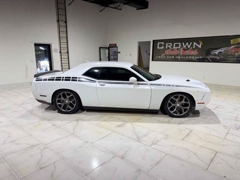 Used 2016 Dodge Challenger R/T Plus RWD image 6