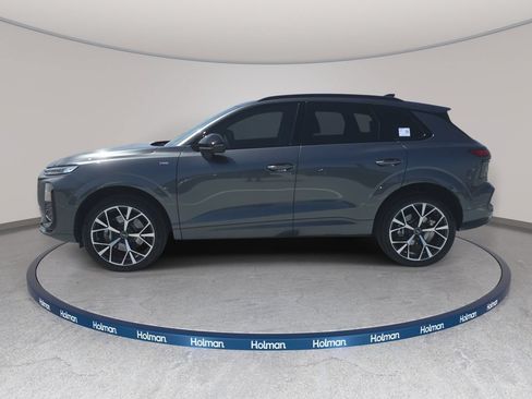 Certified 2026 Audi Q3 quattro 2.0T AWD/4WD image 9