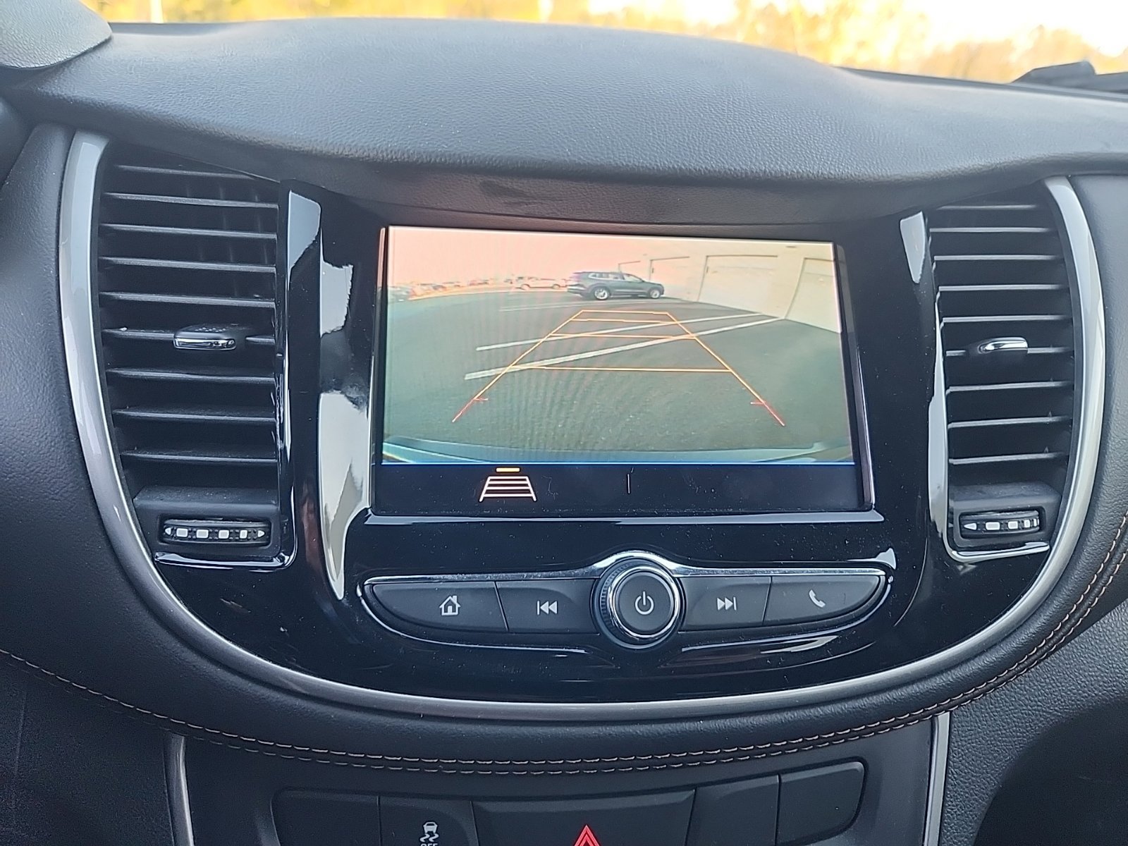 Used 2020 Chevrolet Trax LS FWD image 10