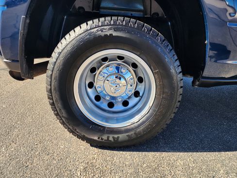 Used 2024 RAM 3500 Laramie image 12