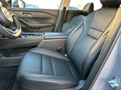 Used 2024 Nissan Rogue SL w/ SL Premium Package image 8