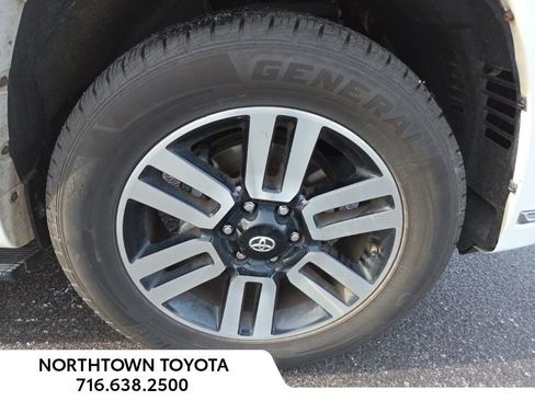 Used 2016 Toyota 4Runner Limited image 2