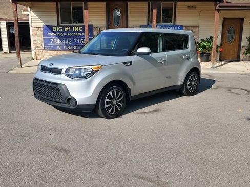 Used 2014 Kia Soul image 2