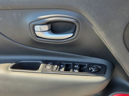 Used 2023 Jeep Renegade Trailhawk image 27