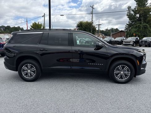 New 2026 Chevrolet Traverse LT image 10