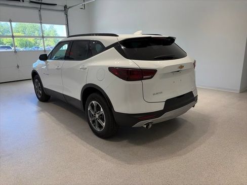 New 2026 Chevrolet Blazer LT w/ Convenience Package FWD image 4