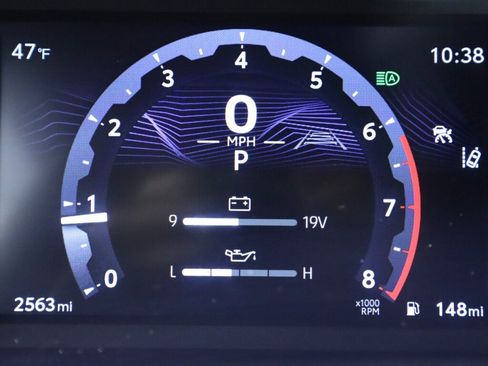 Used 2025 Toyota Tacoma SR5 image 15