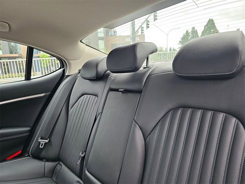 New 2026 Genesis G70 2.5T Prestige image 20