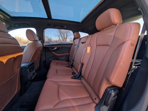 Used 2020 Audi Q7 3.0T Prestige w/ Prestige Package image 37