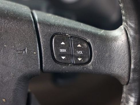 Used 2004 HUMMER H2 w/ Preferred Equipment Group AWD/4WD image 29