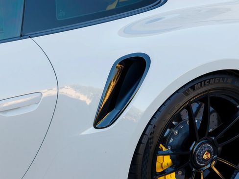 Used 2021 Porsche 911 Turbo S AWD/4WD image 39