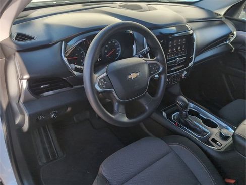 Certified 2021 Chevrolet Traverse LS image 10