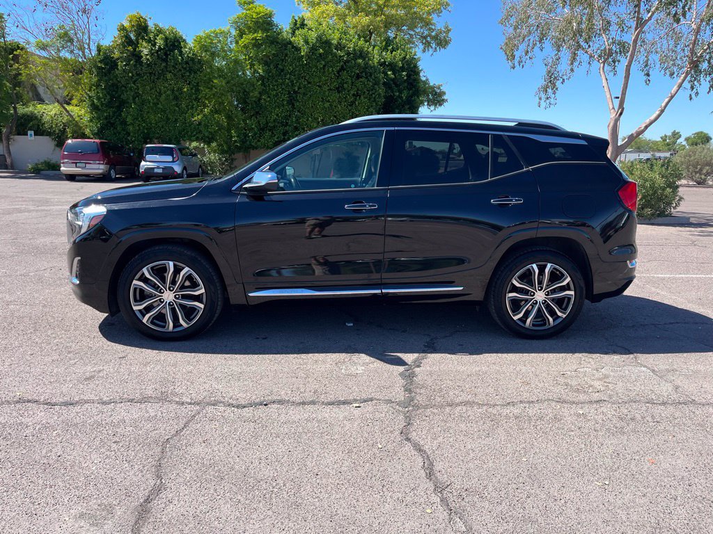 Used 2019 GMC Terrain Denali w/ Driver Alert Package II FWD image 5