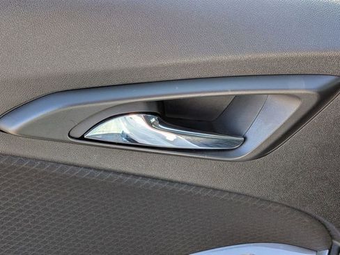 Used 2024 Chevrolet Malibu LT image 28