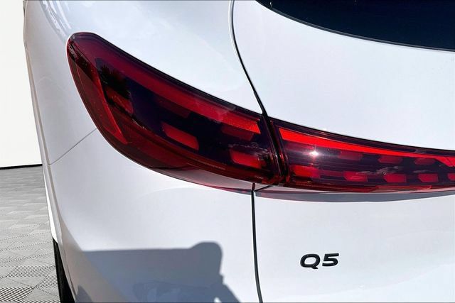 New 2026 Audi Q5 Premium Plus AWD/4WD image 32
