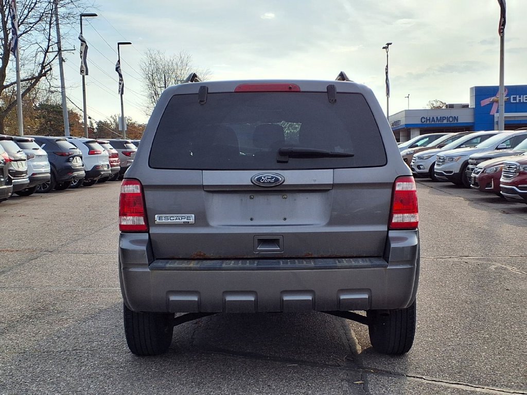 Used 2011 Ford Escape XLT w/ 201A Rapid Spec Order Code AWD/4WD image 5