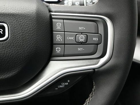 New 2026 Jeep Grand Wagoneer L 4WD image 32