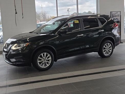 Used 2019 Nissan Rogue SV AWD/4WD image 5