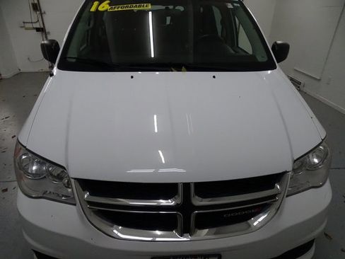 Used 2016 Dodge Grand Caravan American Value Package image 19