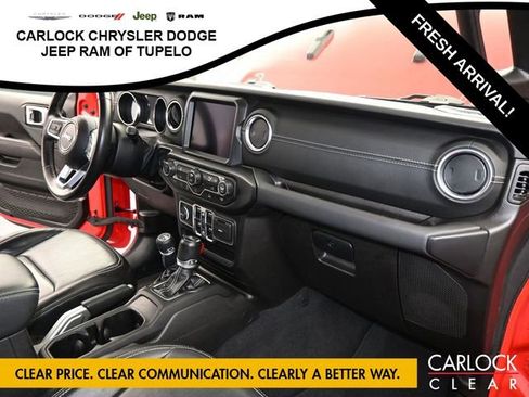 Used 2022 Jeep Wrangler Sahara image 38