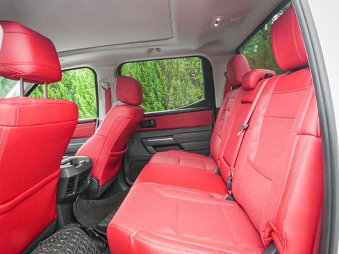 Used 2022 Toyota Tundra TRD Pro AWD/4WD image 8